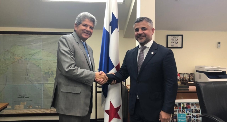 Embajador de Colombia se reunió con Ministro de Obras Públicas 