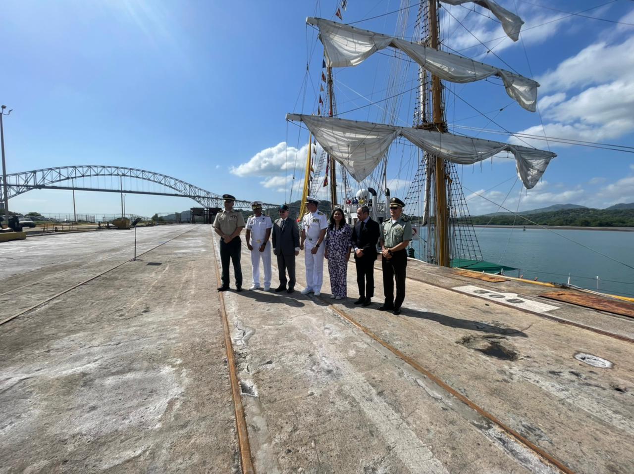 El Buque ARC “Gloria” visita Panamá con ocasión del Bicentenario Naval de Colombia