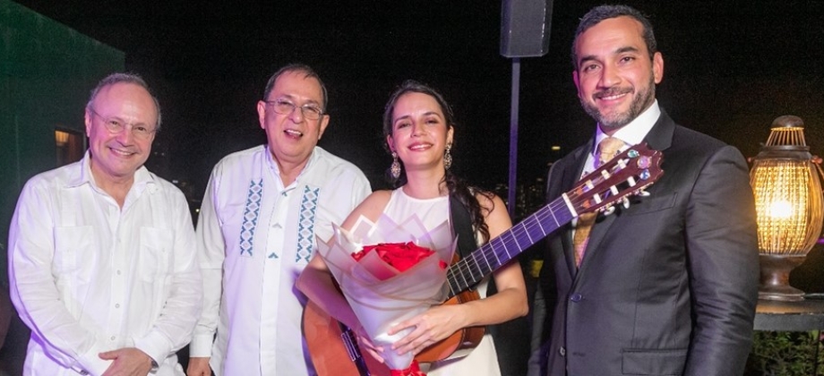 Concierto ‘Folclor a flor de piel’ de la artista María Cristina Plata en la Ciudad de Panamá