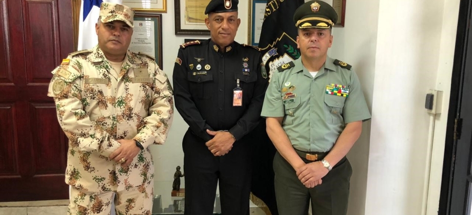 Agregaduría Militar, Naval, Aérea y de Policía de la Embajada de Colombia en Panamá realizó actividades de divulgación de la oferta académica y coordinación interinstitucional