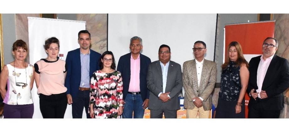 Embajada de Colombia en Panamá asistió a rueda de prensa del Festival Internacional de Artes Escénicas 2020 en el que participarán colombianos  
