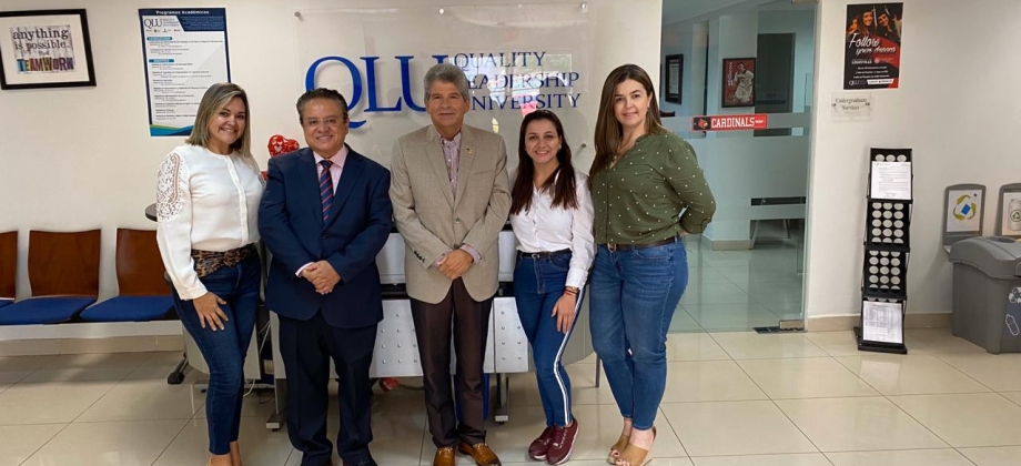 Embajador de Colombia sostuvo encuentros con Encargado de Negocios de USA y director de la Caja de Seguro Social en Panamá y asistió a la conferencia del secretario general de la OEA